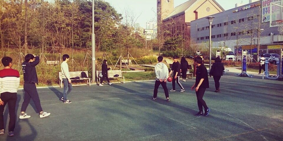 시작부터 복지에 신경